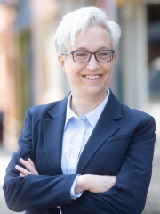 Photo of Tina Kotek