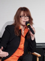 Photo of Lynda Boyd