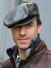 Photo of Joseph Fiennes