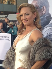 Photo of Zoë Bell