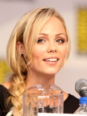 Photo of Laura Vandervoort