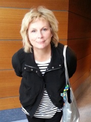 Photo of Jennifer Saunders