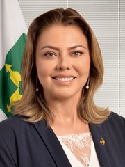 Photo of Leila Barros