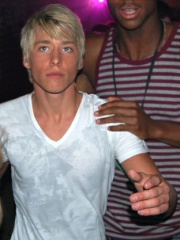 Photo of Mitch Hewer