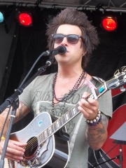 Photo of Ryan Cabrera