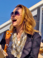 Photo of Hilarie Burton