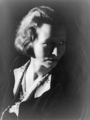 Photo of Edna St. Vincent Millay